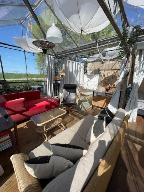 Vrijstaande Accommodatie Glamping De Kas Inn Hank Exterior photo